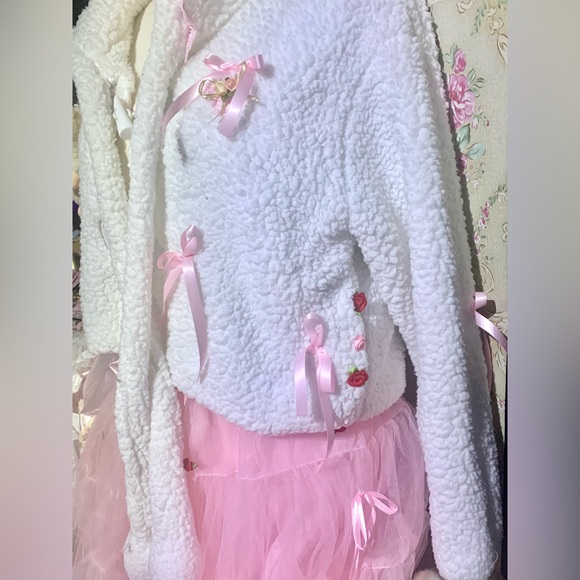 SOLD - Picture 4 of 8